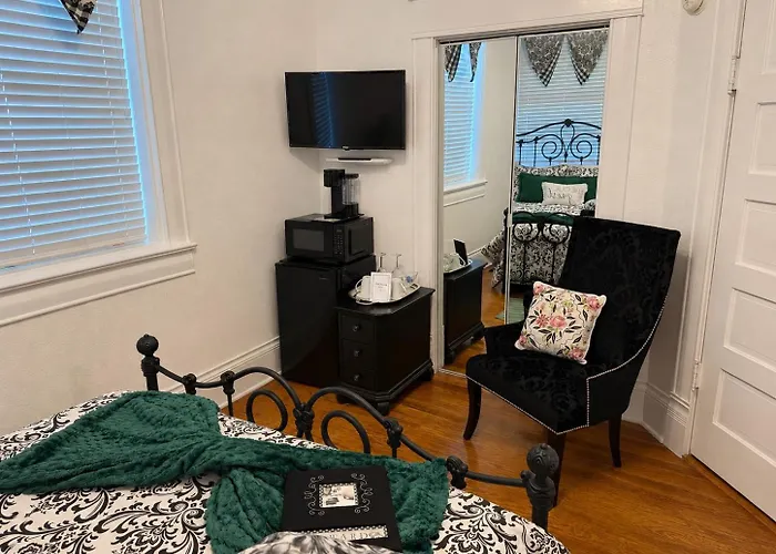 Sandstone Street Bed And Breakfast Llano