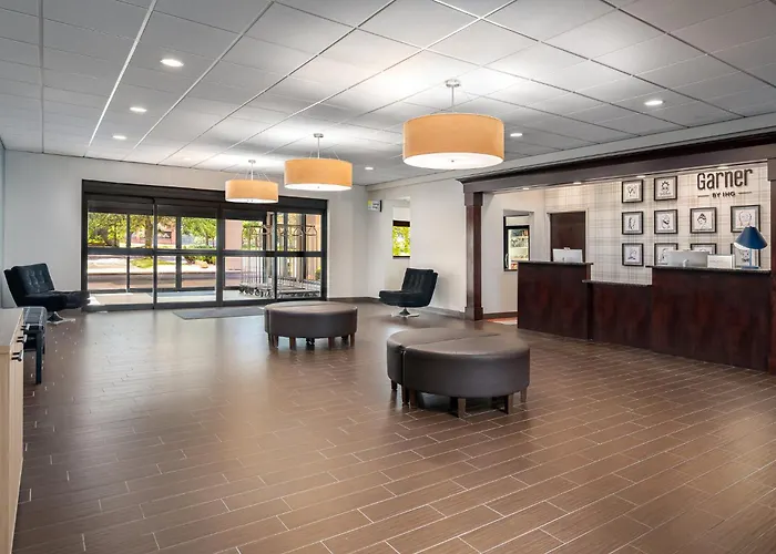 Garner Hotel Wadsworth By Ihg