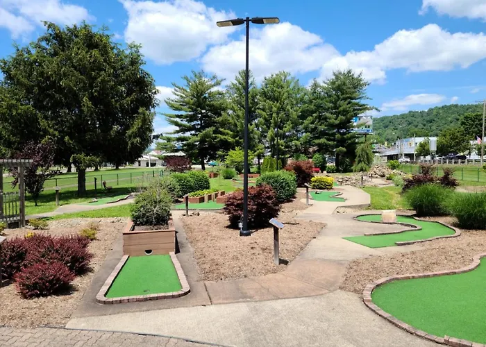 Holiday Inn Express & Suites New Martinsville By Ihg