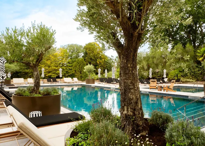 Macdonald Elmers Court Resort Lymington