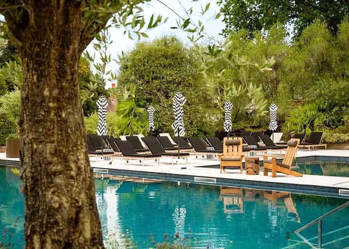 Macdonald Elmers Court Resort Lymington