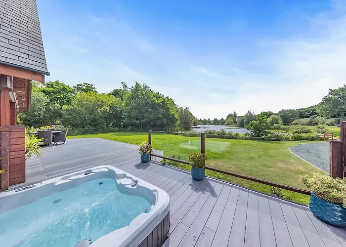 Anglesey Lakeside Lodges Llandegfan