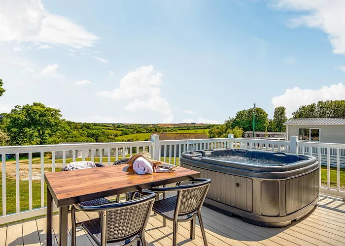Meadow Lakes Holiday Park Grampound