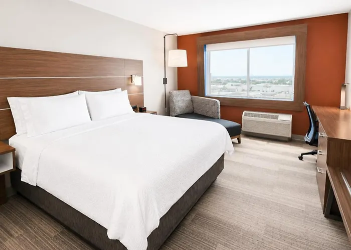 Holiday Inn Express & Suites Omaha - Millard Area By Ihg
