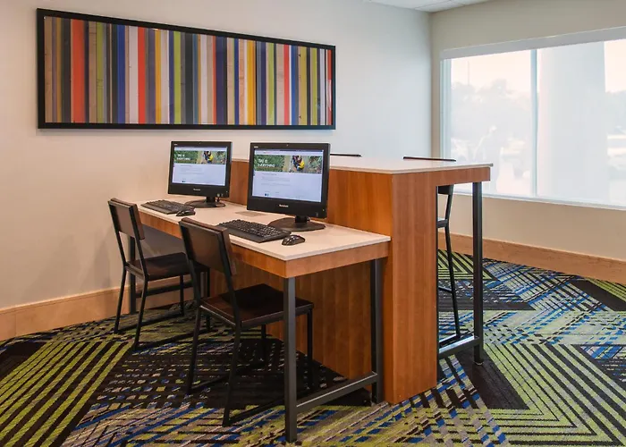 Holiday Inn Express & Suites Columbia-I-26 @ Harbison Blvd By Ihg