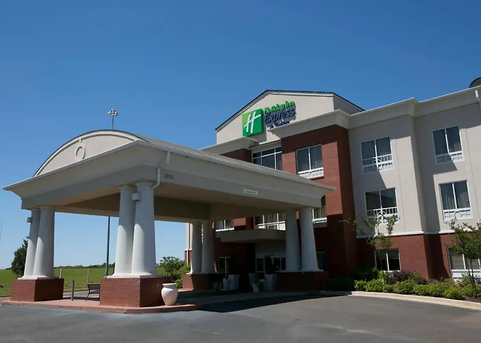 Holiday Inn Express & Suites Brookhaven By Ihg