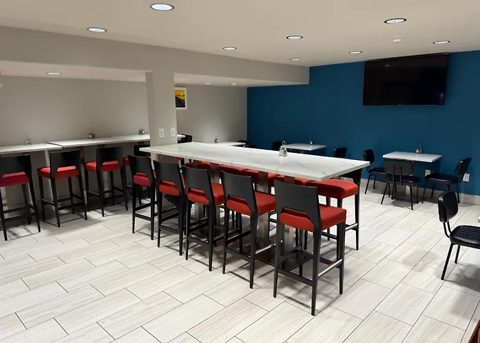 Days Inn By Wyndham Yosemite Area Fresno