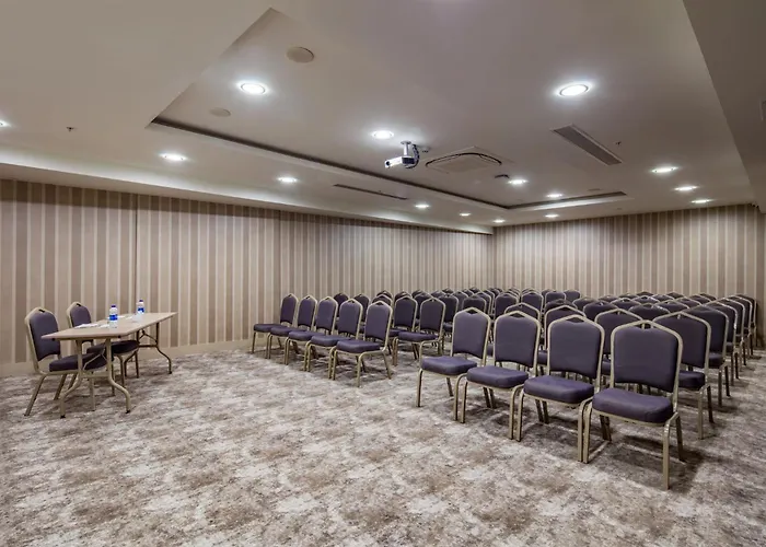 Holiday Inn Antalya - Lara By Ihg