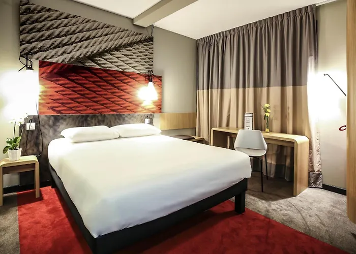 Ibis Niort Est Mendes France Hotel