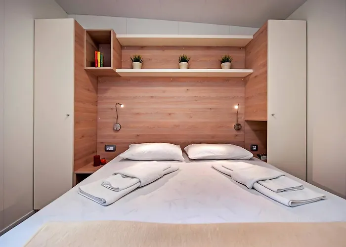 Eurocamp Mobile Homes At Campsite Porton Nature Hideouts Rovinj