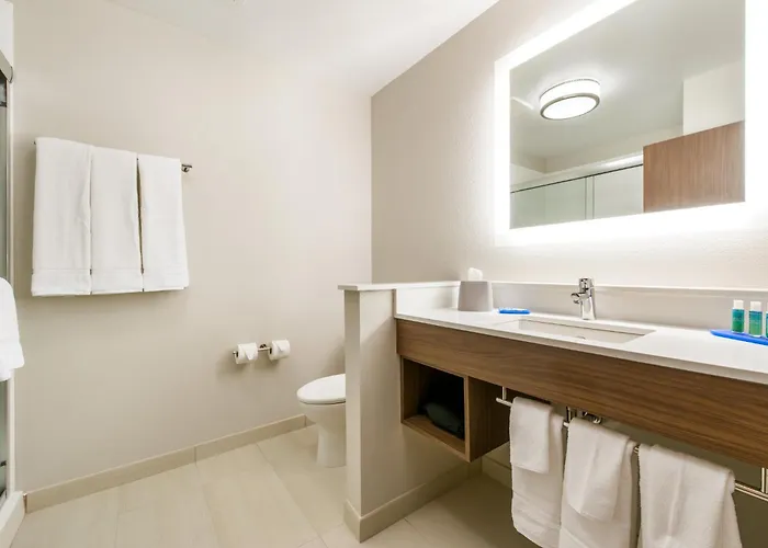 Holiday Inn Express & Suites - Carrollton West By Ihg