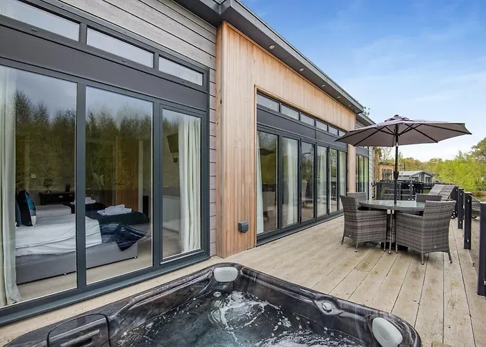 Woodhall Country Park Lodges Woodhall Spa