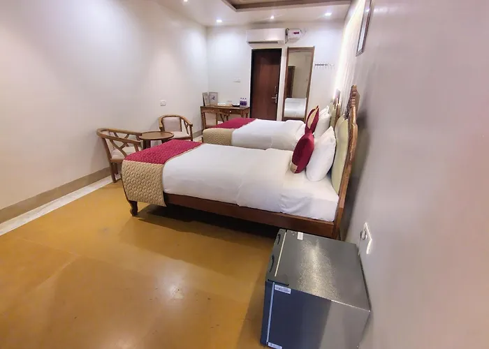 Mvt Guesthouse & Restaurant Vrindāvan