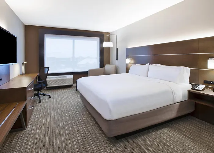 Holiday Inn Express & Suites Okemos - University Area By Ihg