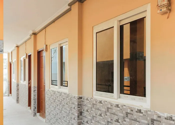Reddoorz Plus Near Palembang Square Mall