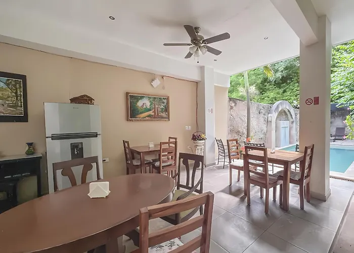 Casa Daniels Guesthouse Valladolid 