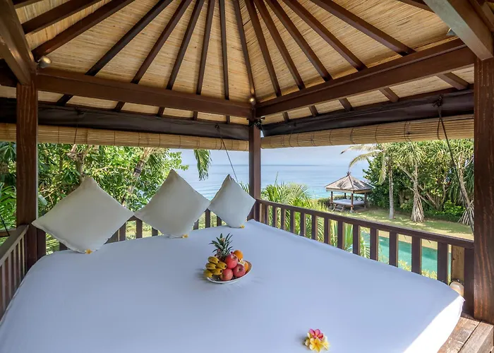 Karang Saujana Hotel Uluwatu 