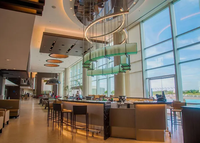 Hilton Pilar Hotel