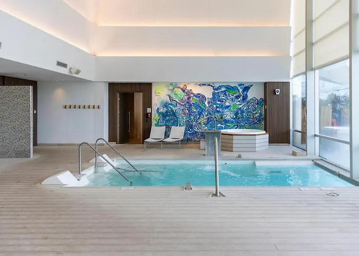 Hilton Pilar Hotel