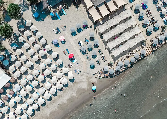 Yacht Hotel Vlore