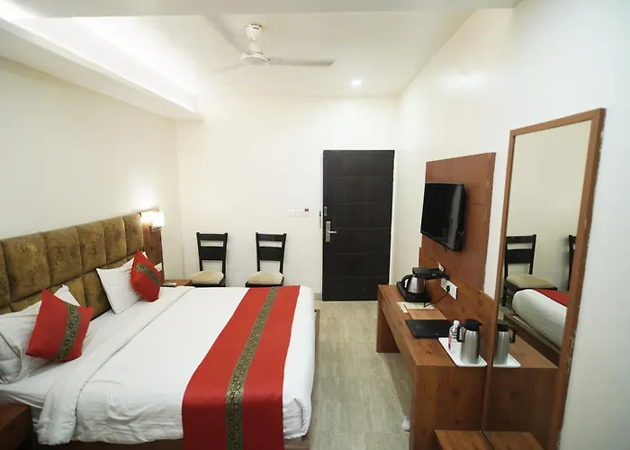 Hotel Shivoy Grand Varanasi
