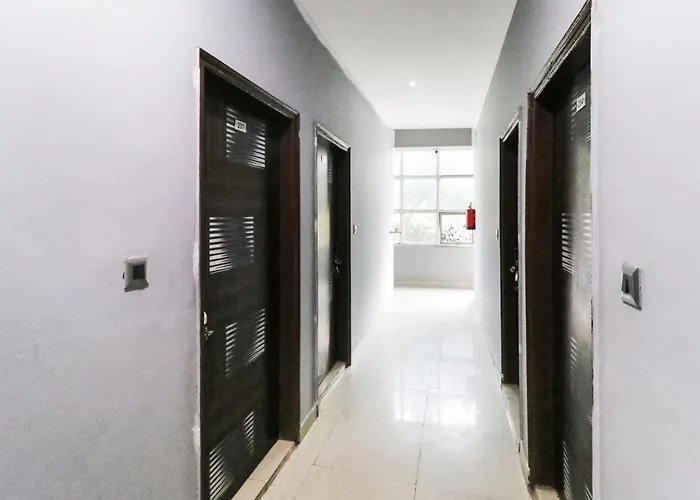 Hotel O Sunrise Guest House Gurgaon