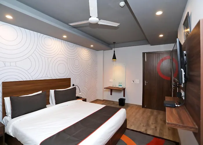 Collection O Moonlight Hotel Gurgaon