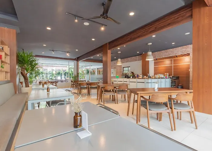 Hotel Yehezkiel Surapati RedPartner Bandung