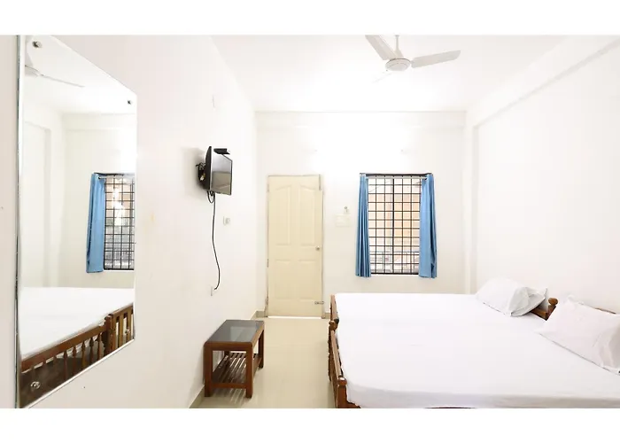Collection O Ar Square Hotel Thrissur