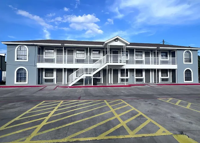Hwy 59 Motel Laredo Medical Center