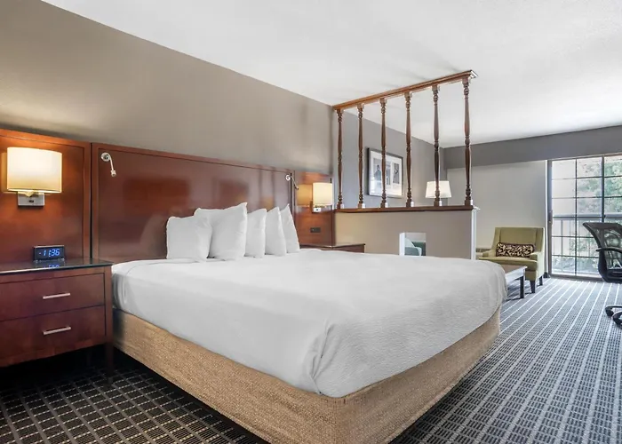 Surestay Plus Hotel By Best Western Greenwood