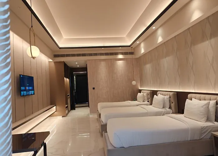 Seven Eleven Hotels And Club Bhayandar