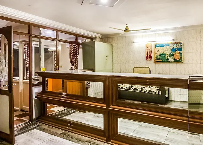 Spot On Sri Surya Lodge Guntur