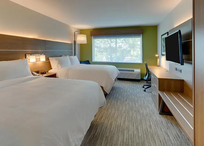 Holiday Inn Express & Suites - Roanoke - Civic Center