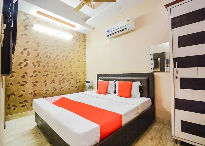Hotel O Noor Palace Srinagar 