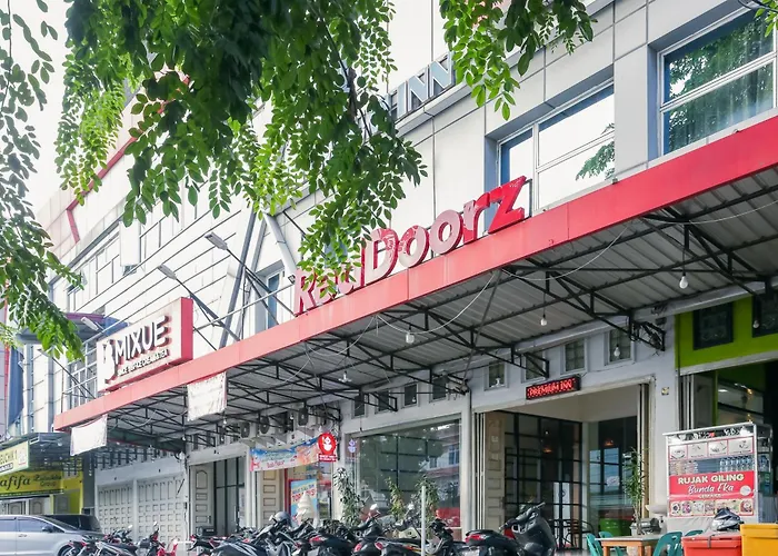 Reddoorz Plus @ Cemara Asri Medan