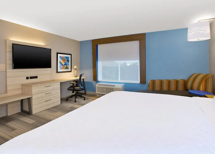 Holiday Inn Express & Suites Wooster By Ihg