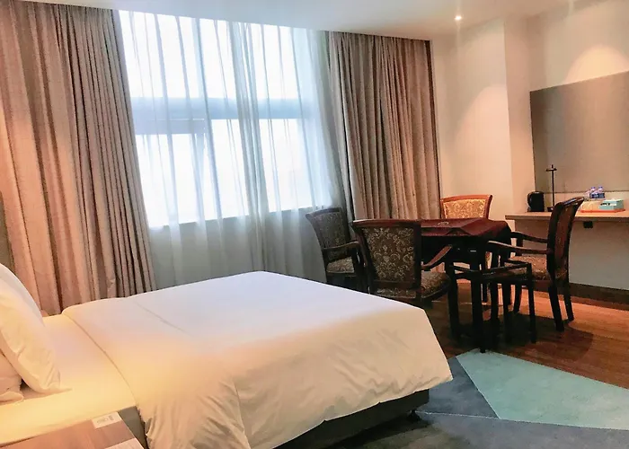 Holiday Inn Express Chengdu Wuhou New City By Ihg