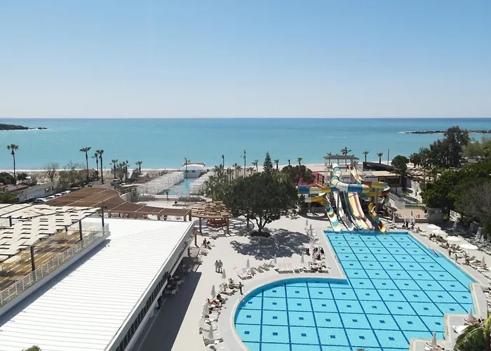 Mira Meridia Beach Hotel Okurcalar