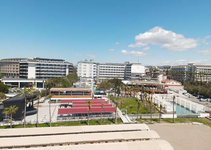 Mira Meridia Beach Hotel Okurcalar