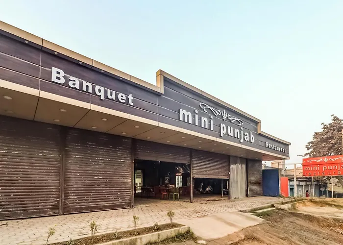 Hotel O Mini Punjab Hills Jamshedpur