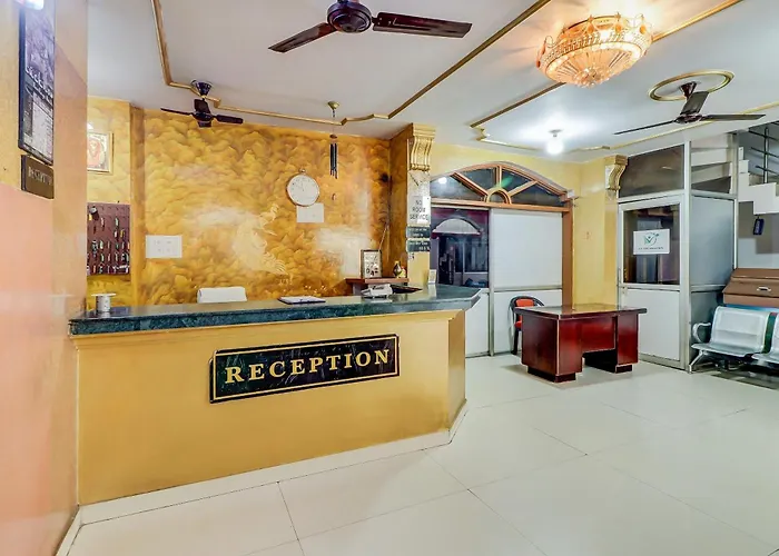 Spot On J C Guest House Lucknow