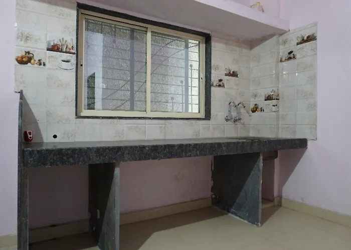 Spot On Hotel Aryan Lodging And Boarding Chakan