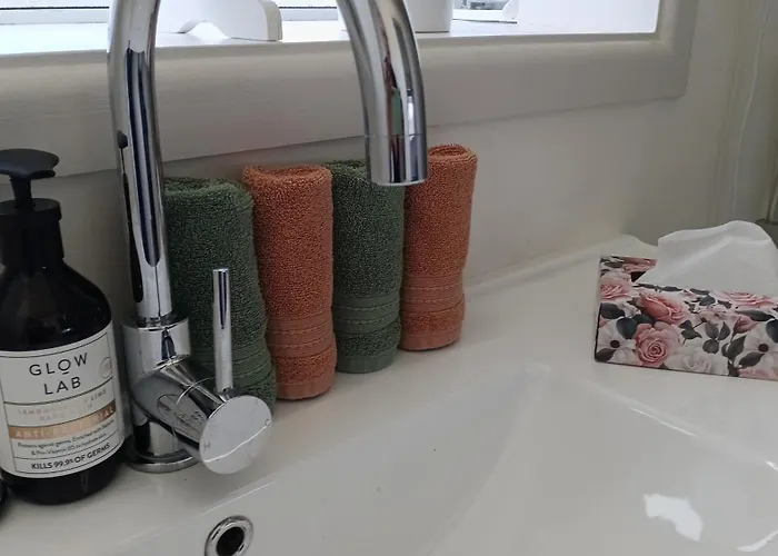 Two Palms Hotel Gisborne
