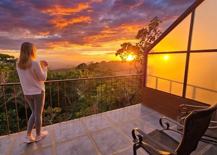 Sunset Vista Lodge,Monteverde,Costa Rica.
