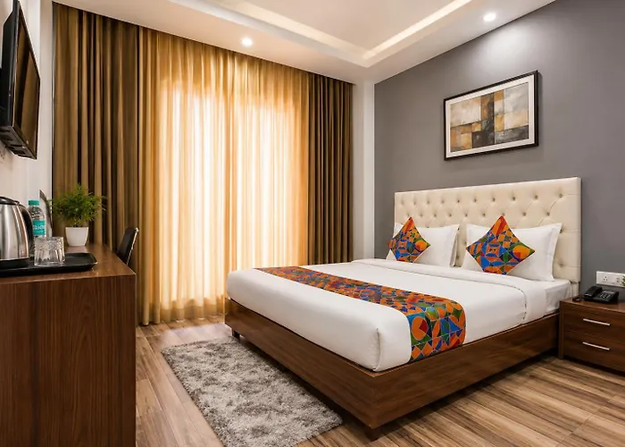 Fabhotel Sky Rise Inn - Nr Medanta Hospital Gurgaon
