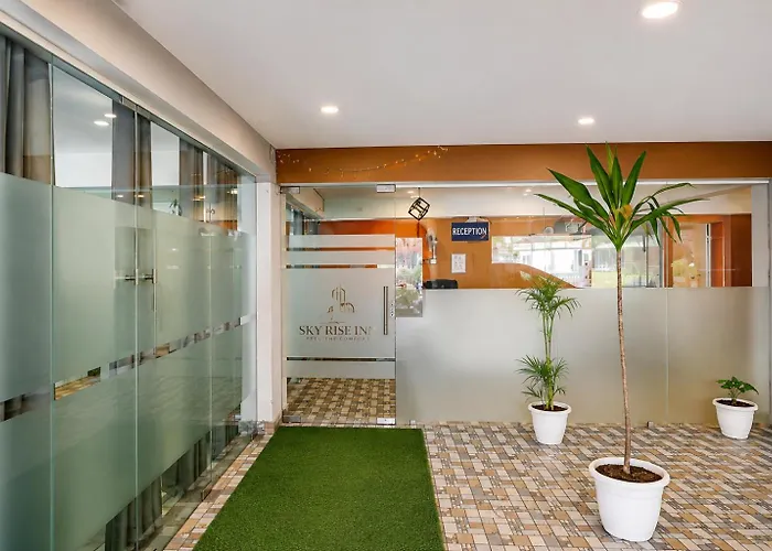 Fabhotel Sky Rise Inn - Nr Medanta Hospital Gurgaon
