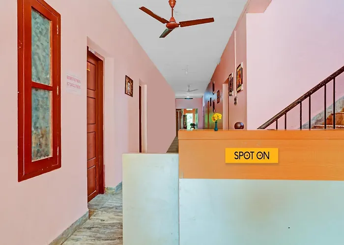 Hotel O Ashok Inn Kazhakuttam