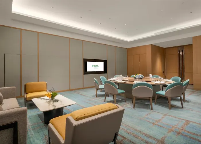 Holiday Inn Qinhuangdao Haigang