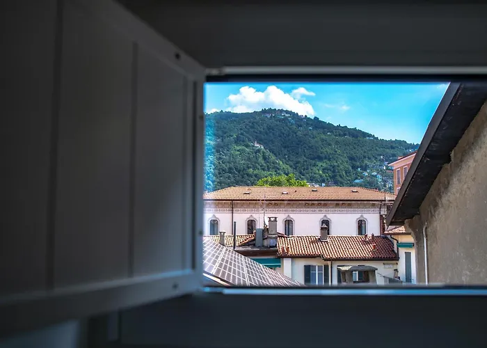 Caesar Suites By "The House Of Travelers" Como